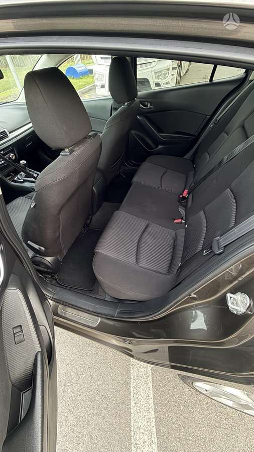 Mazda 3, 2.2 l., Хэтчбек