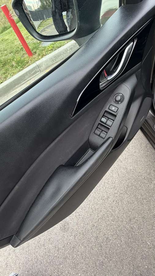 Mazda 3, 2.2 l., Хэтчбек