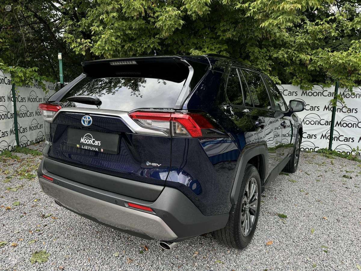 Toyota RAV4 - 5