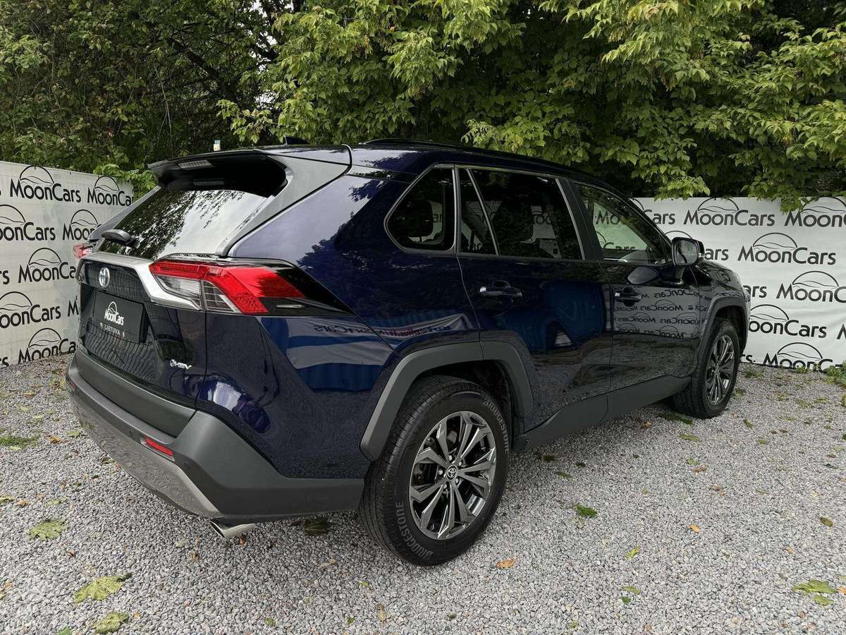 Toyota RAV4 - 6