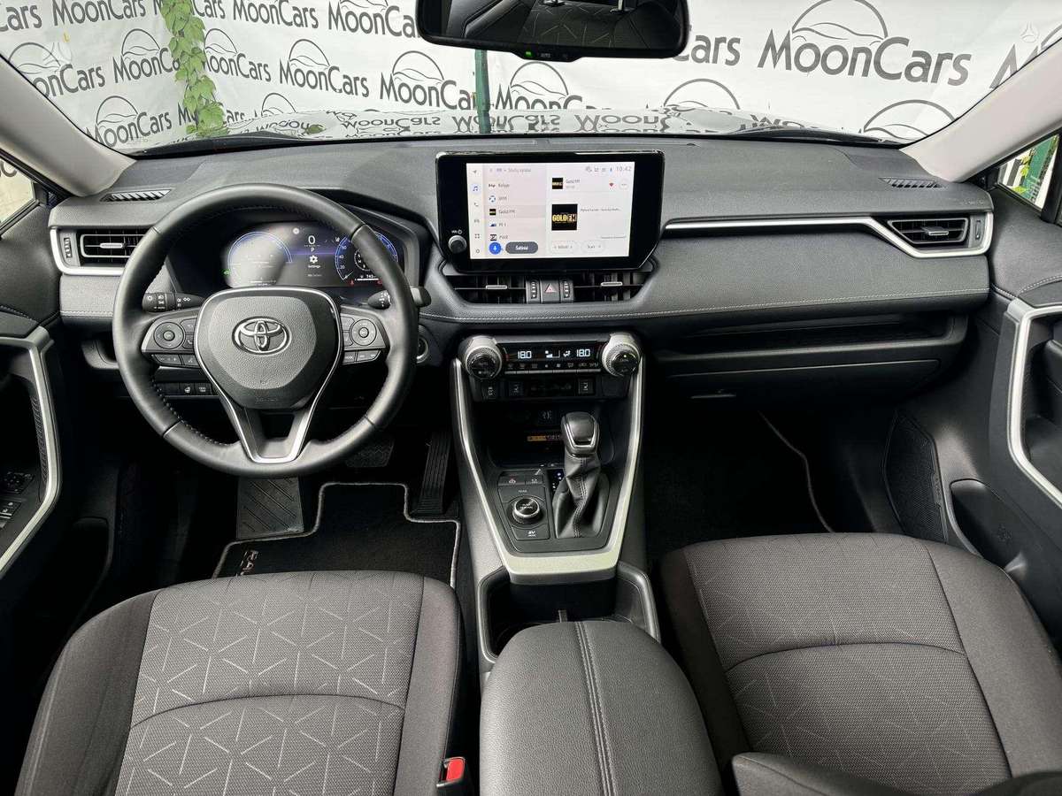Toyota RAV4 - 9
