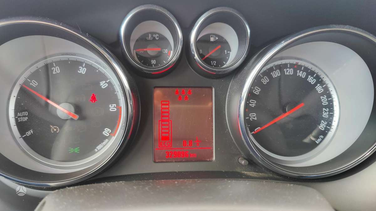 Opel Zafira Tourer - 1