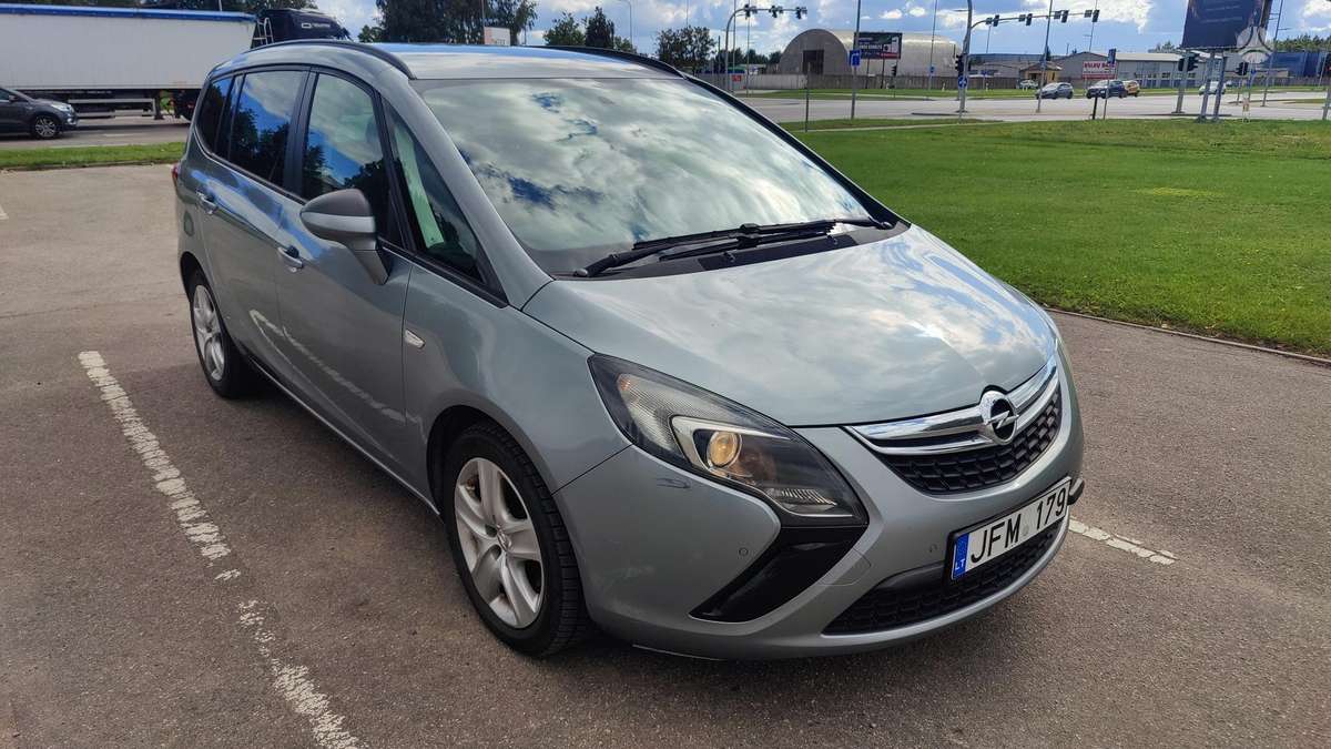 Opel Zafira Tourer - 6