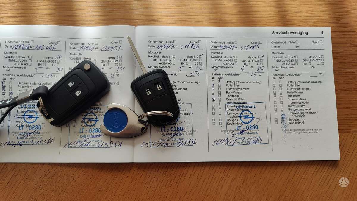 Opel Zafira Tourer - 12