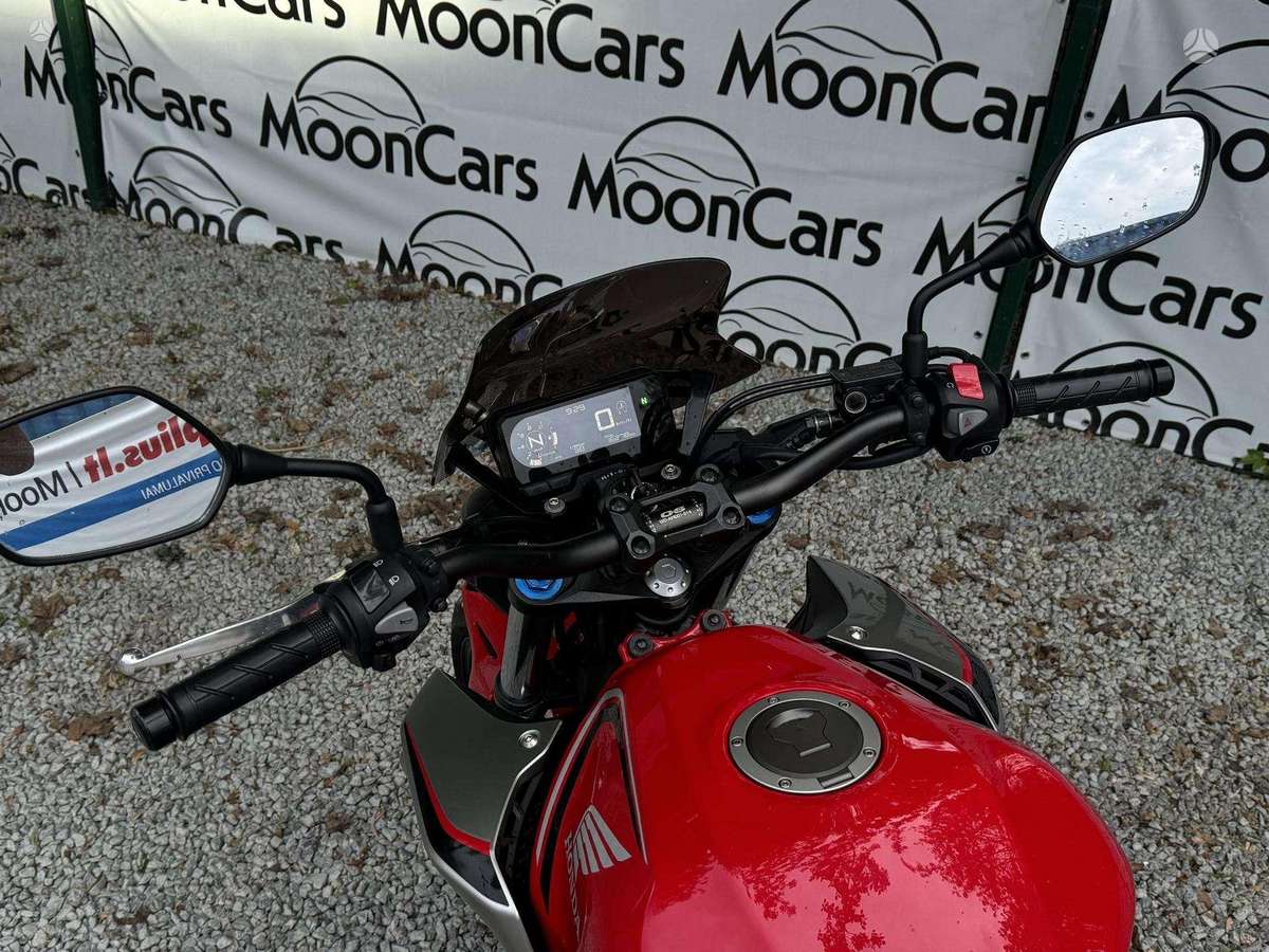Honda CB 500cc, street / classic