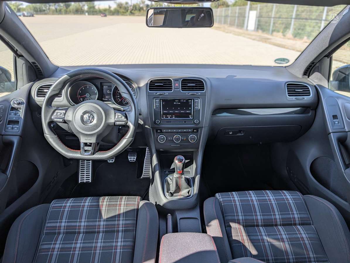 Volkswagen Golf, 2.0 l., Хэтчбек
