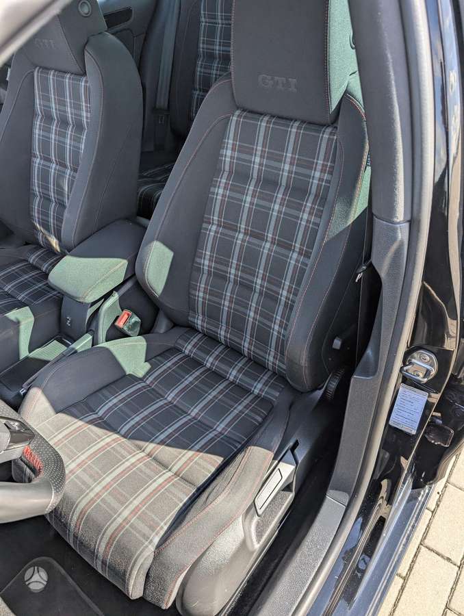 Volkswagen Golf, 2.0 l., Хэтчбек