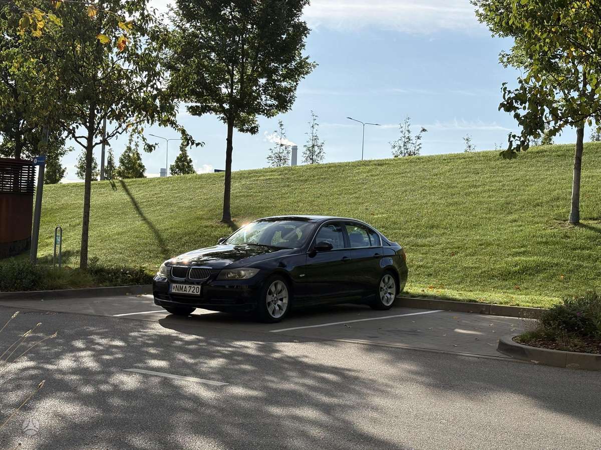 BMW 325, 2.5 l., Седан