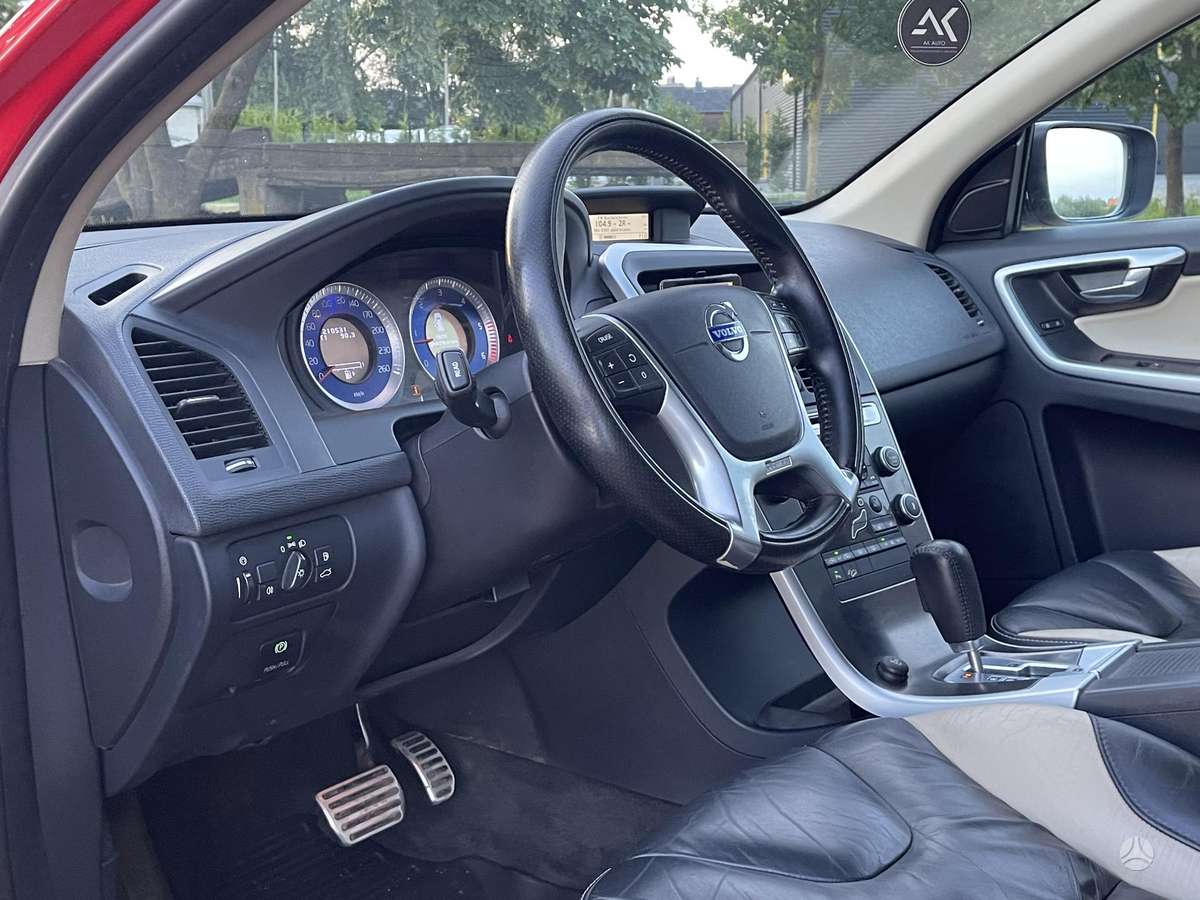 Volvo XC60 - 10