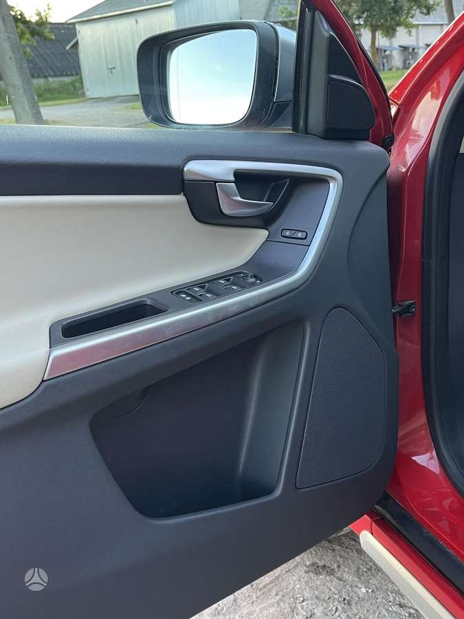 Volvo XC60 - 11