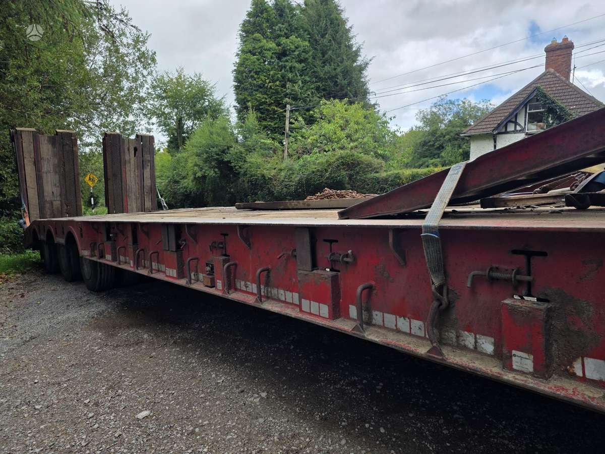 Andover, custom trailer / semi-trailer