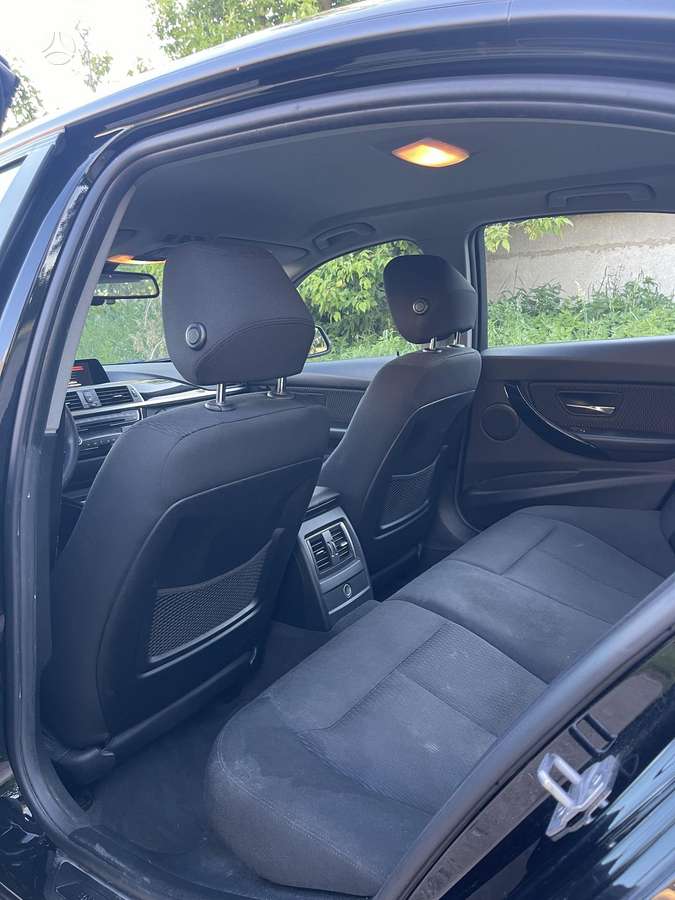 BMW 318, 2.0 l., Седан