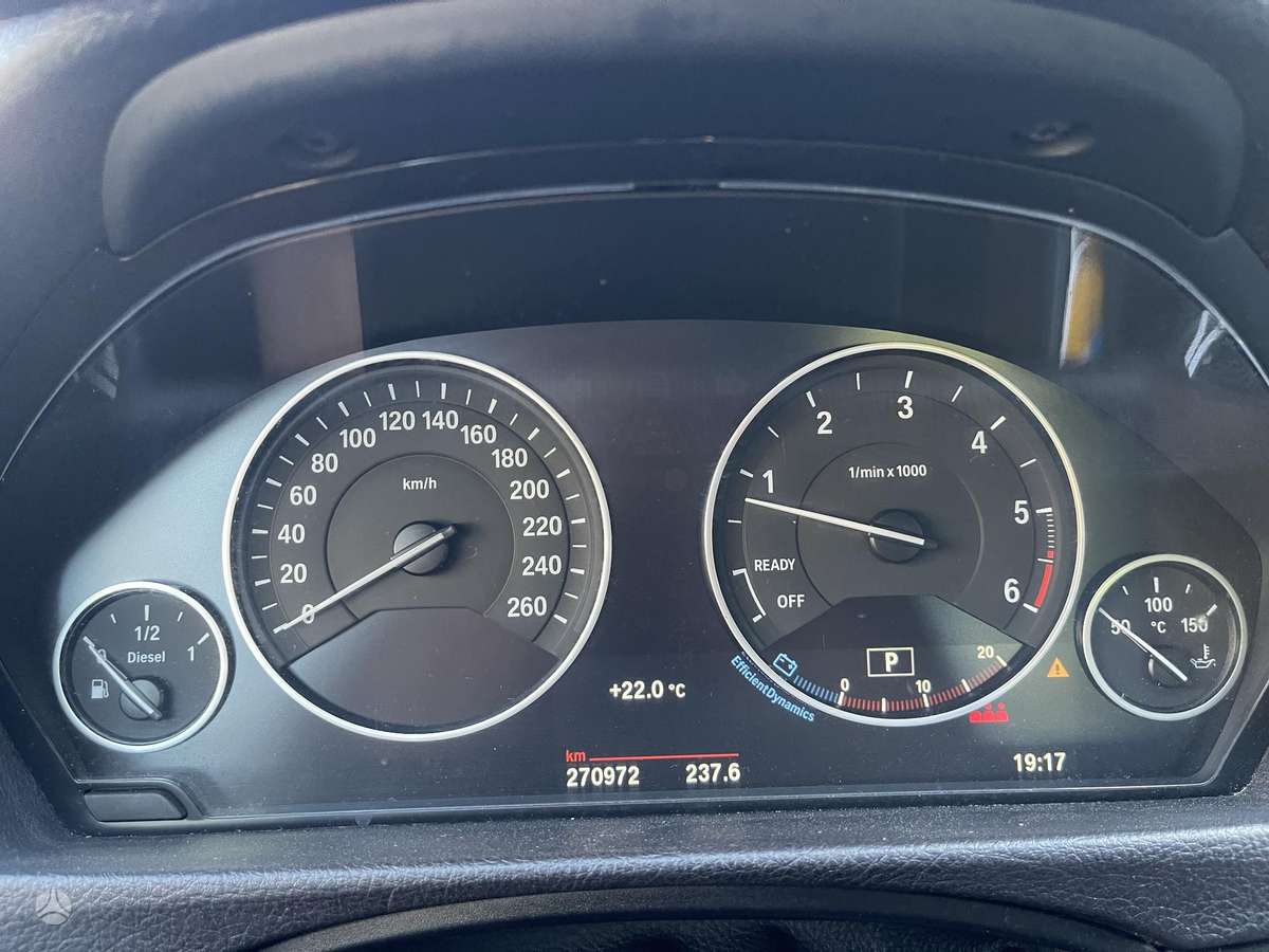 BMW 318, 2.0 l., Седан