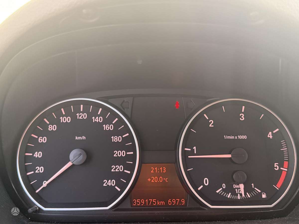 BMW 118, 2.0 l., Хэтчбек