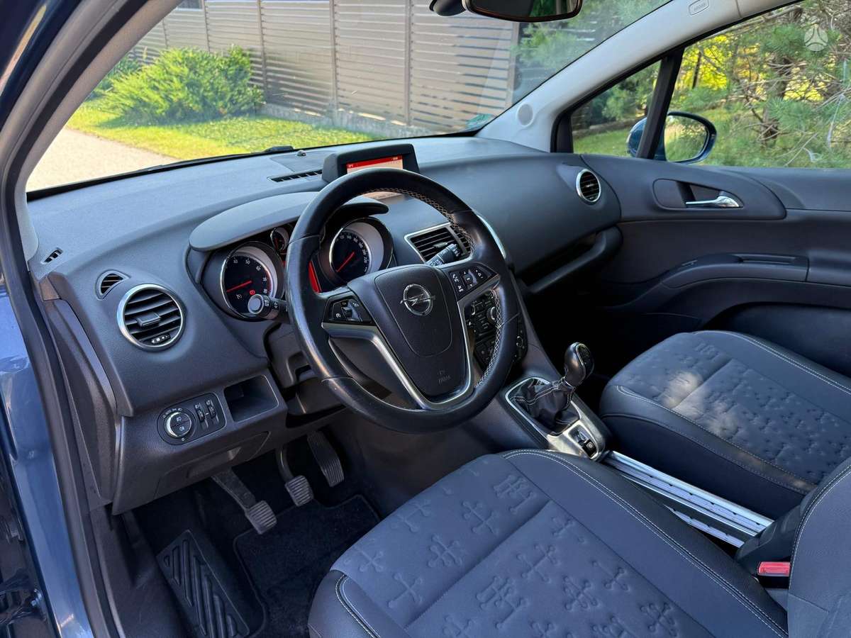 Opel Meriva - 10