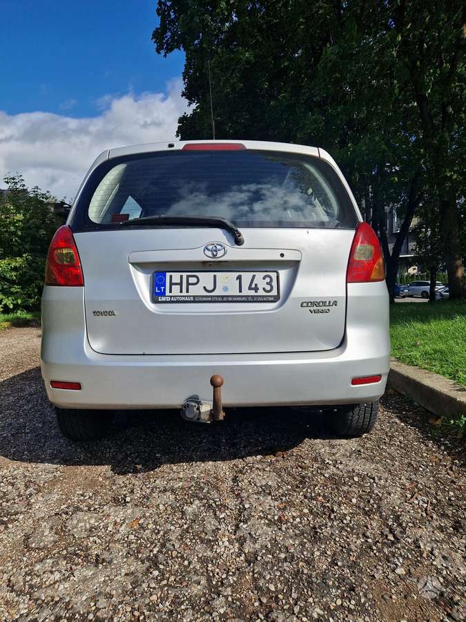 Toyota Corolla Verso - 6
