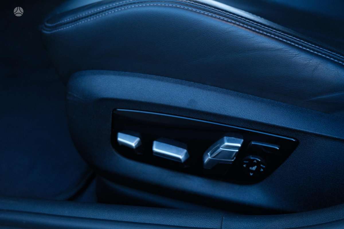BMW M5, 4.4 l., Седан