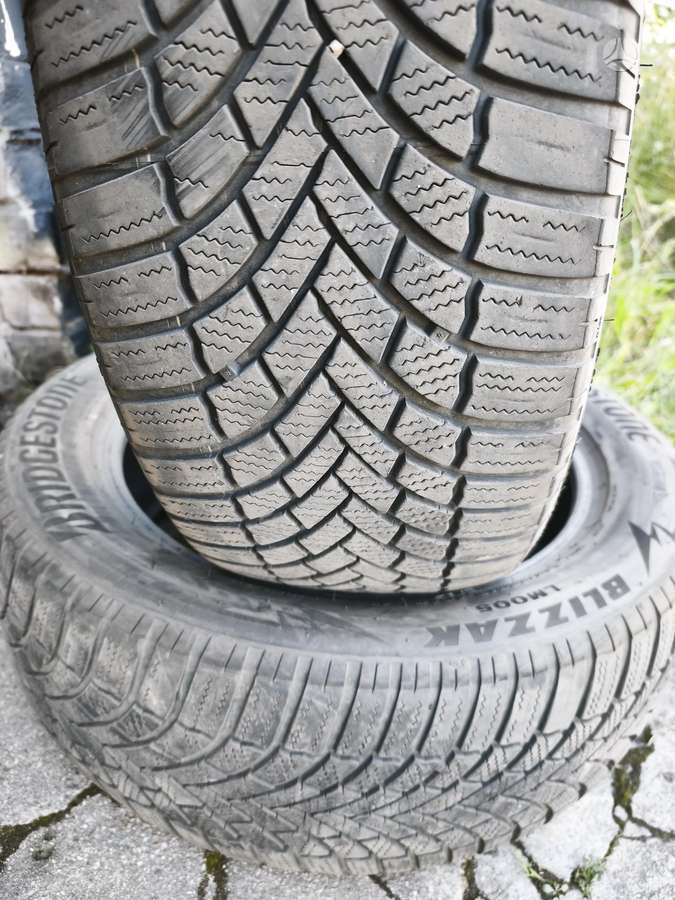 Bridgestone BLIZZAK LM005, winter 235/55 R19