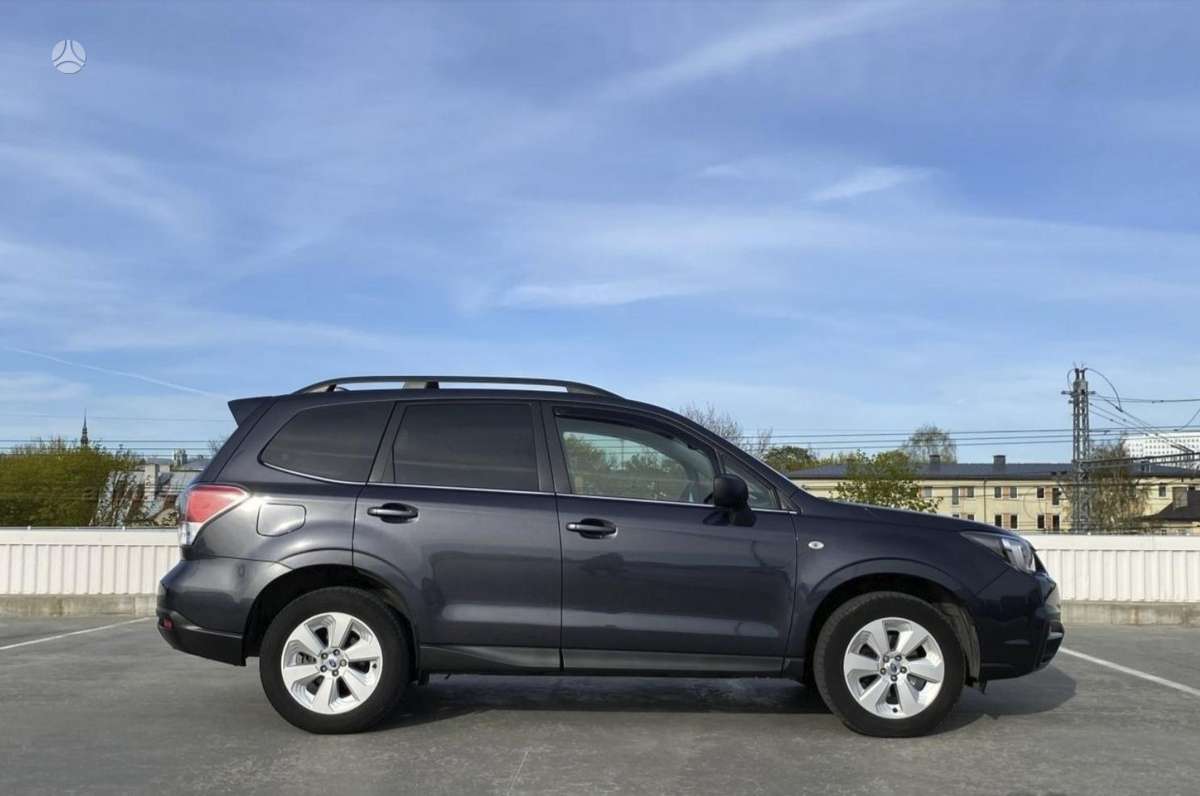 Subaru Forester, 2.0 l., off-road / crossover