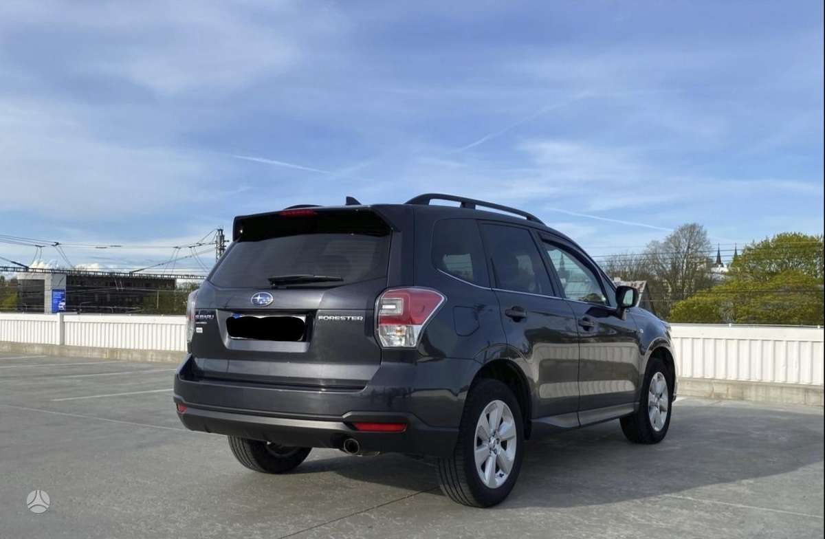 Subaru Forester, 2.0 l., off-road / crossover