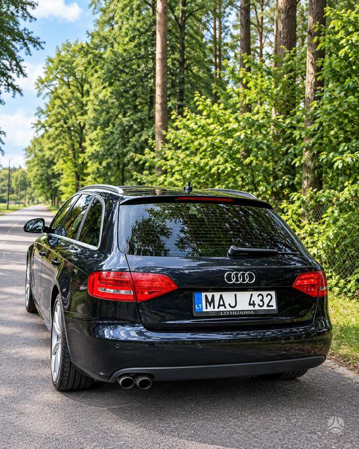 Audi A4, 1.8 l., Универсал