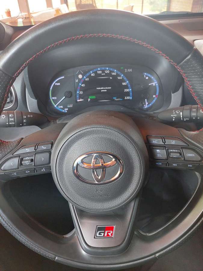 Toyota Yaris Cross - 12