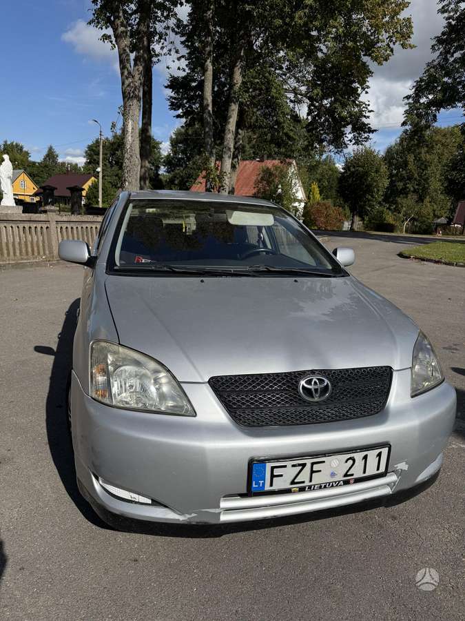 Toyota Corolla - 2