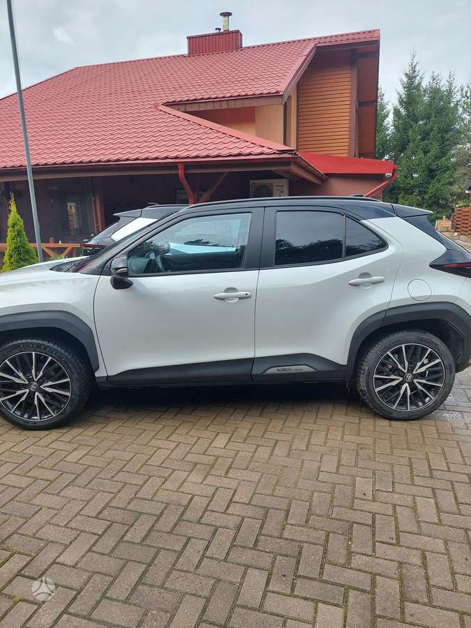 Toyota Yaris Cross - 2
