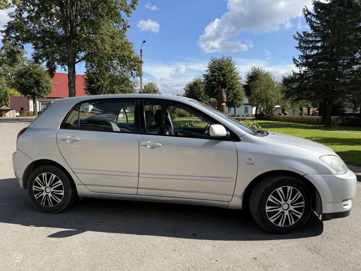 Toyota Corolla - 3