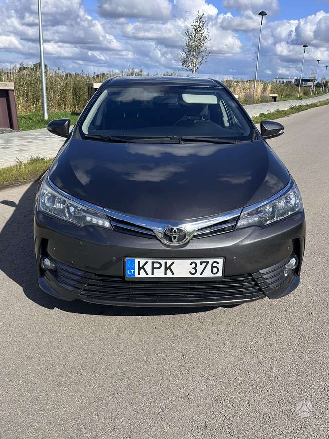 Toyota Corolla - 3