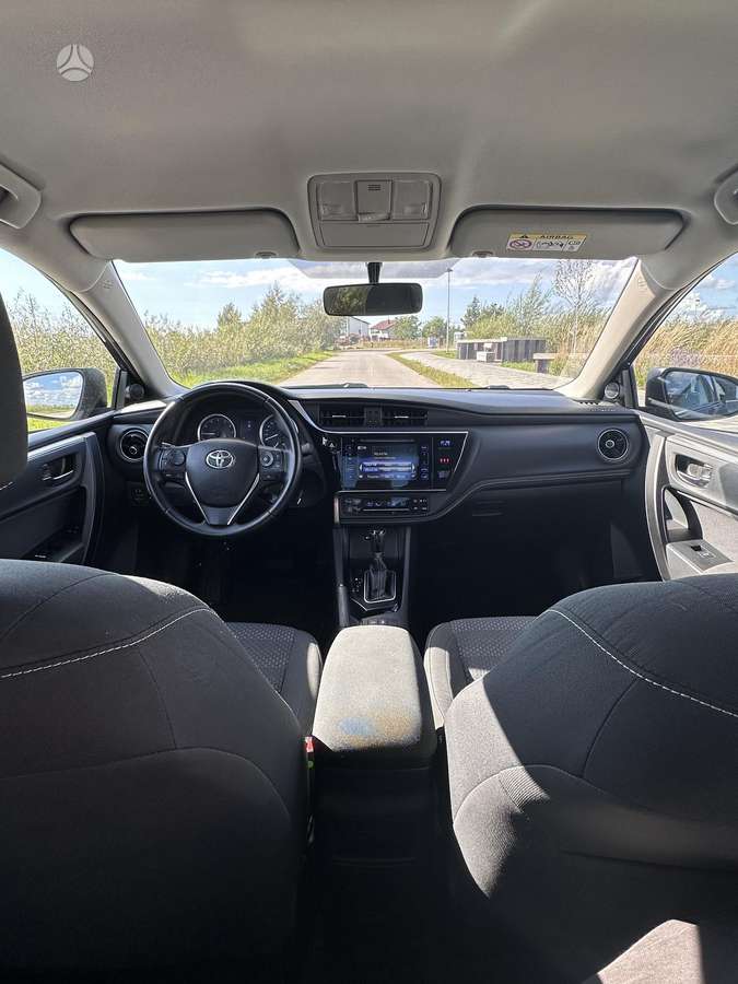 Toyota Corolla - 6