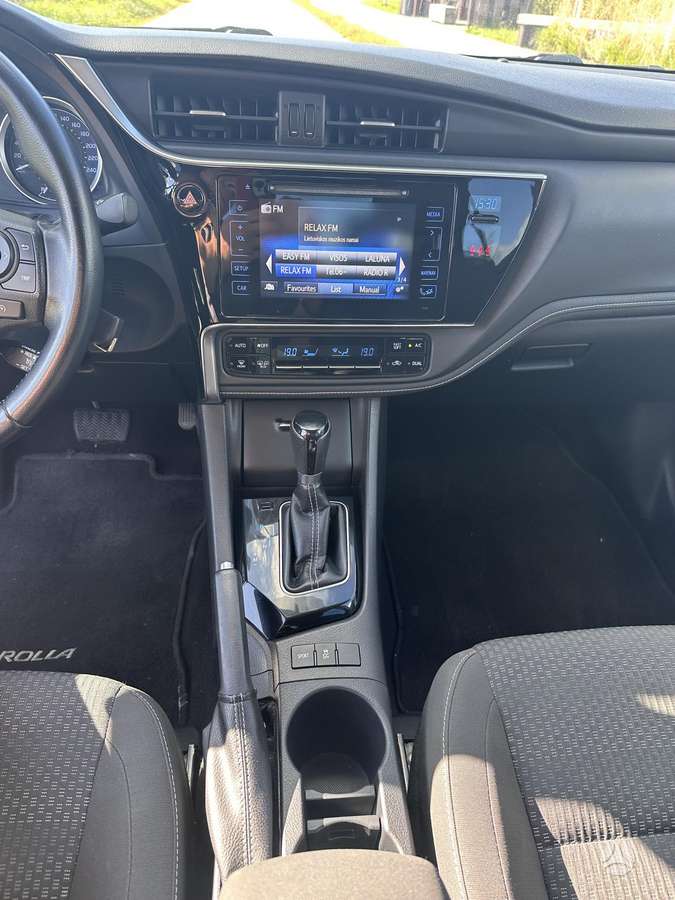 Toyota Corolla - 7