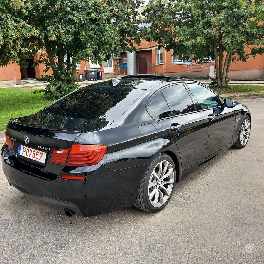 BMW 535, 3.0 l., Седан