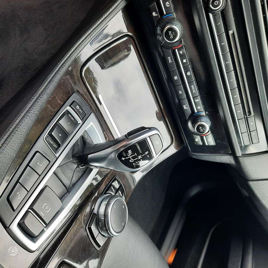 BMW 535, 3.0 l., Седан