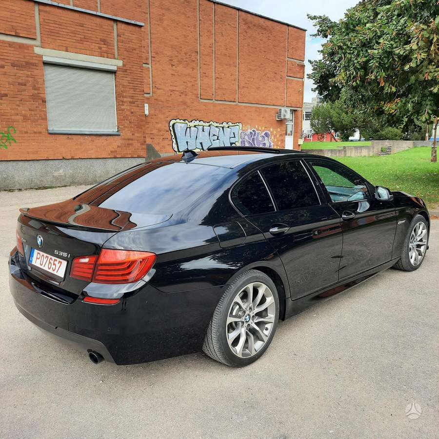 BMW 535, 3.0 l., Седан