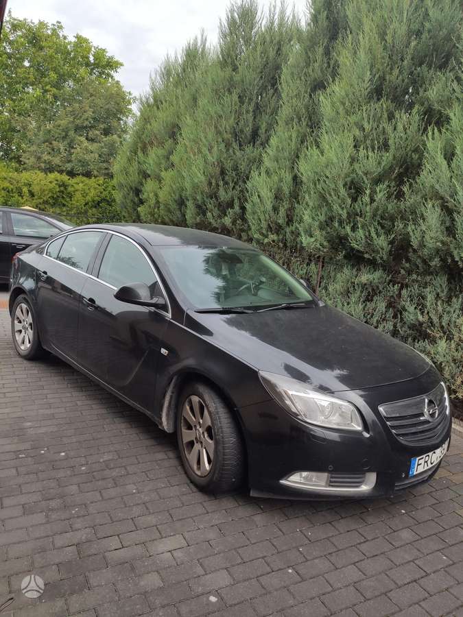 Opel Insignia, 2.0 l., Седан