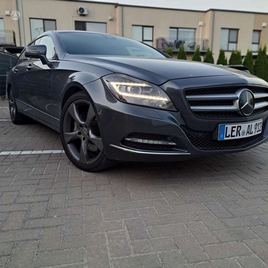 Mercedes-Benz CLS350 - 5