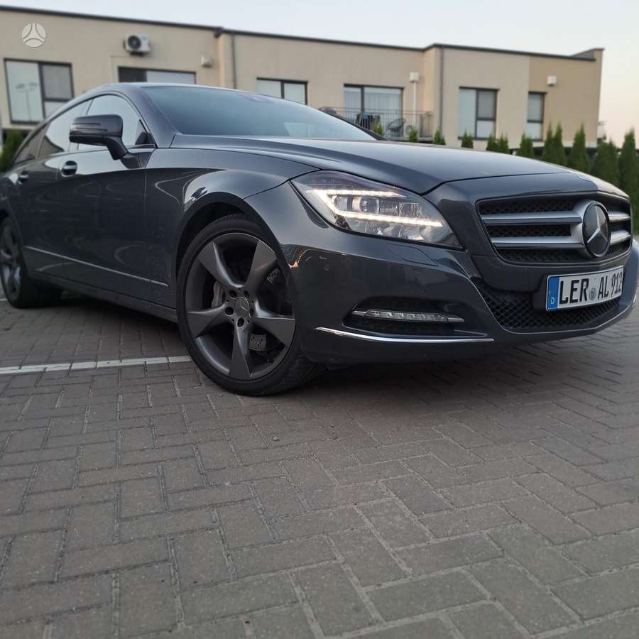 Mercedes-Benz CLS350 - 8