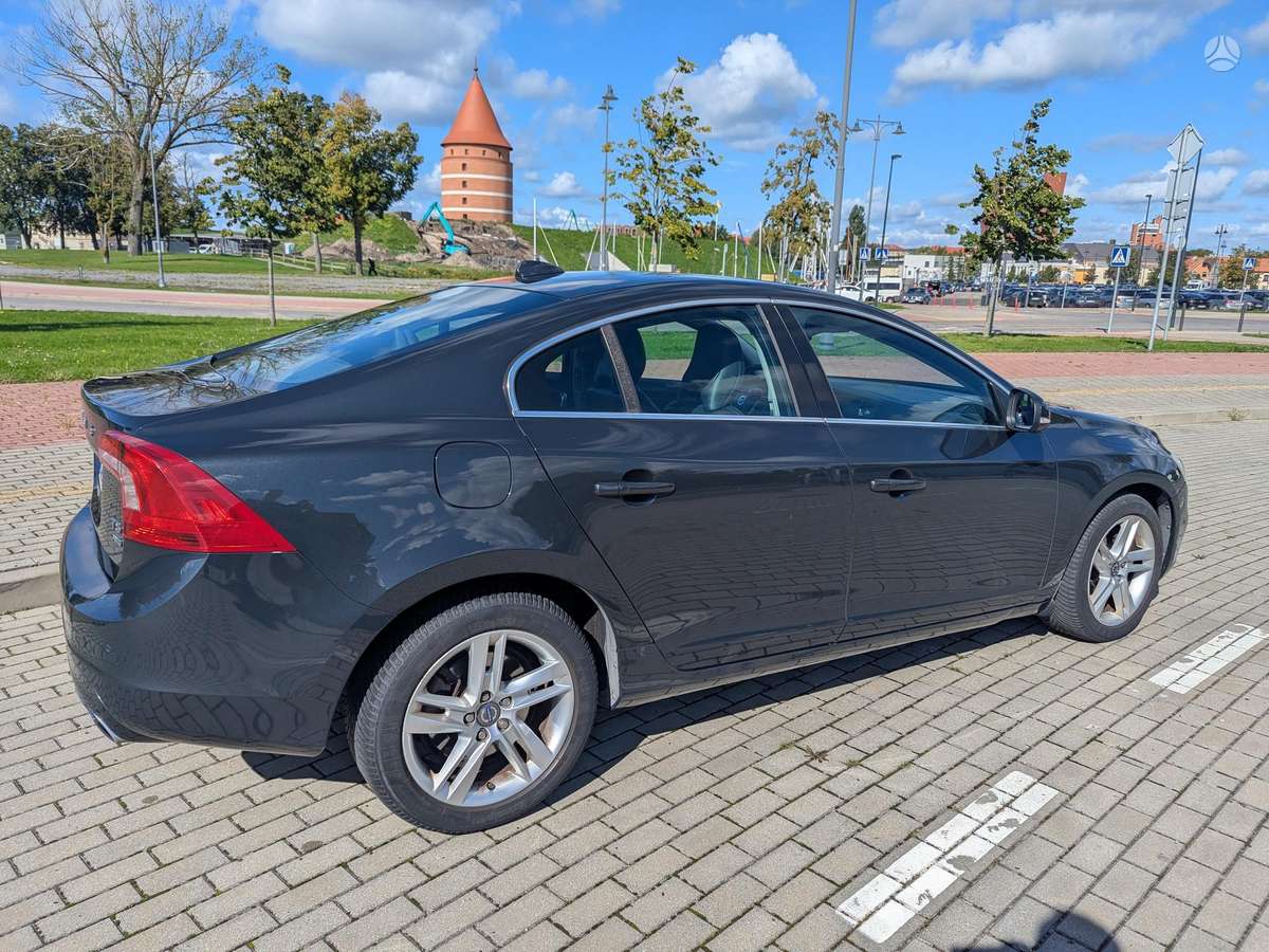 Volvo S60 - 4