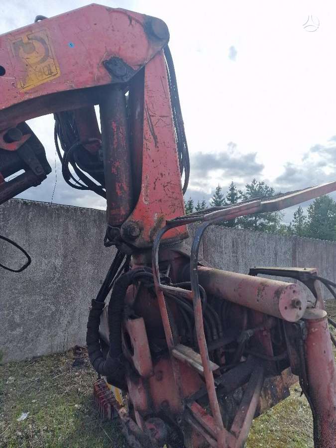 Palfinger 3000, cranes / grapples