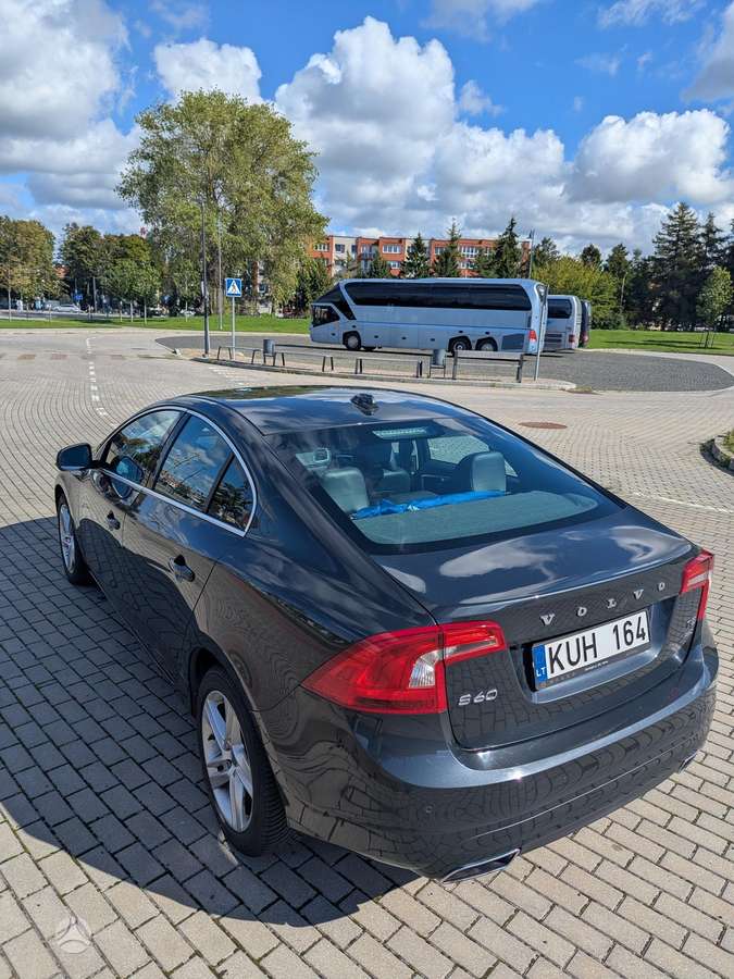 Volvo S60, 2.5 l., Седан