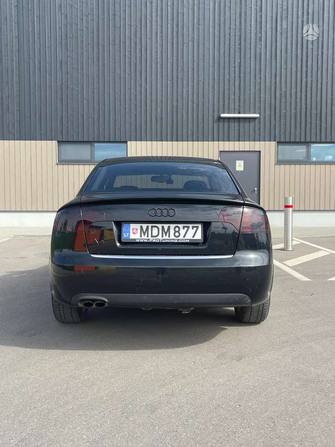 Audi A4, 2.0 l., Седан