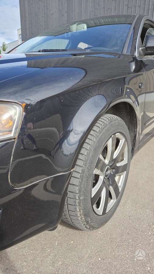 Audi A4, 2.0 l., Седан