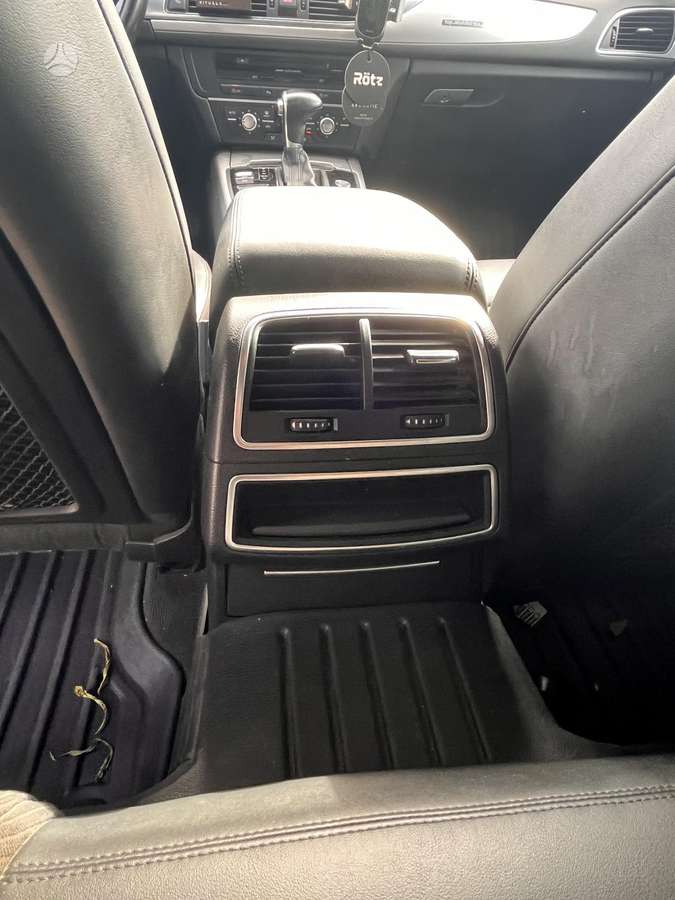 Audi A6 allroad, 3.0 l., Универсал