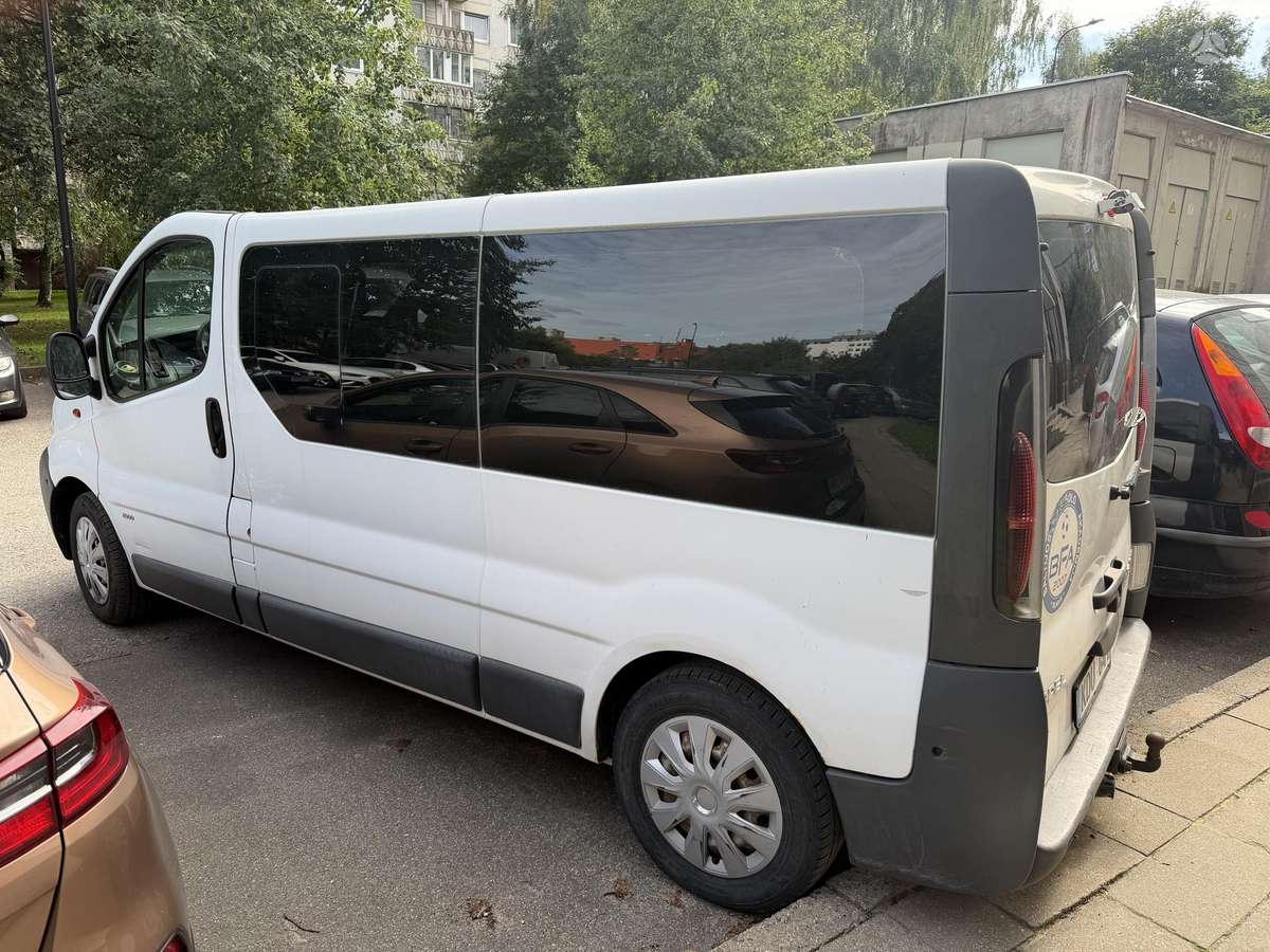 Opel Vivaro - 2