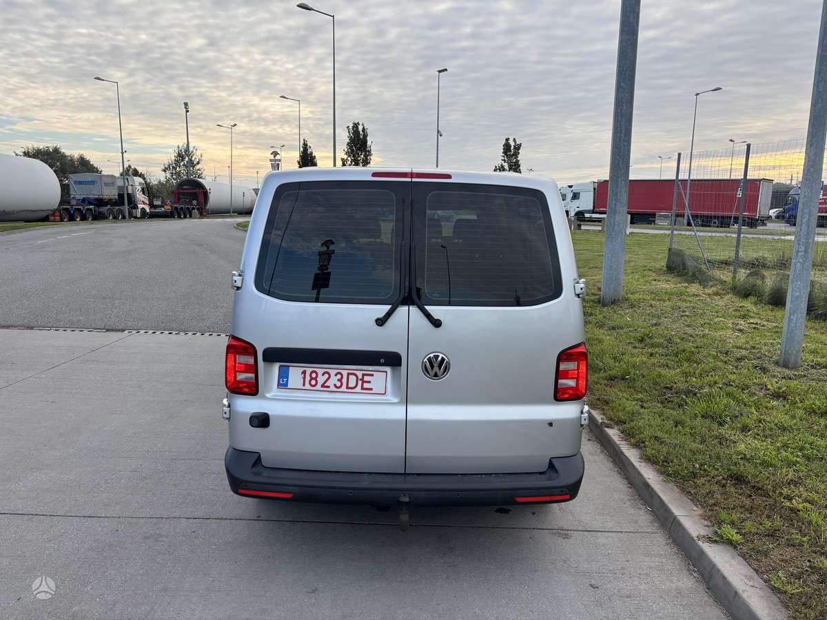 Volkswagen Transporter - 8