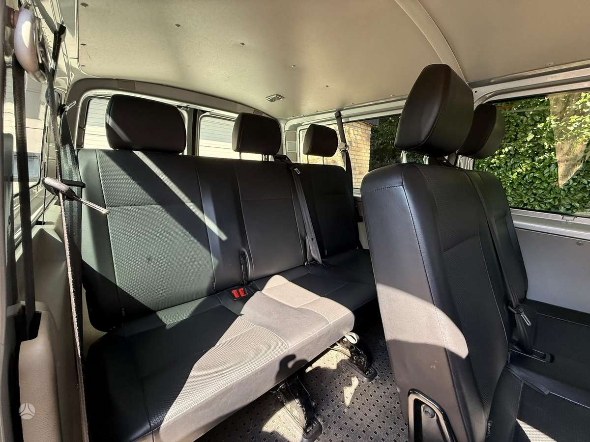 Volkswagen Transporter - 10