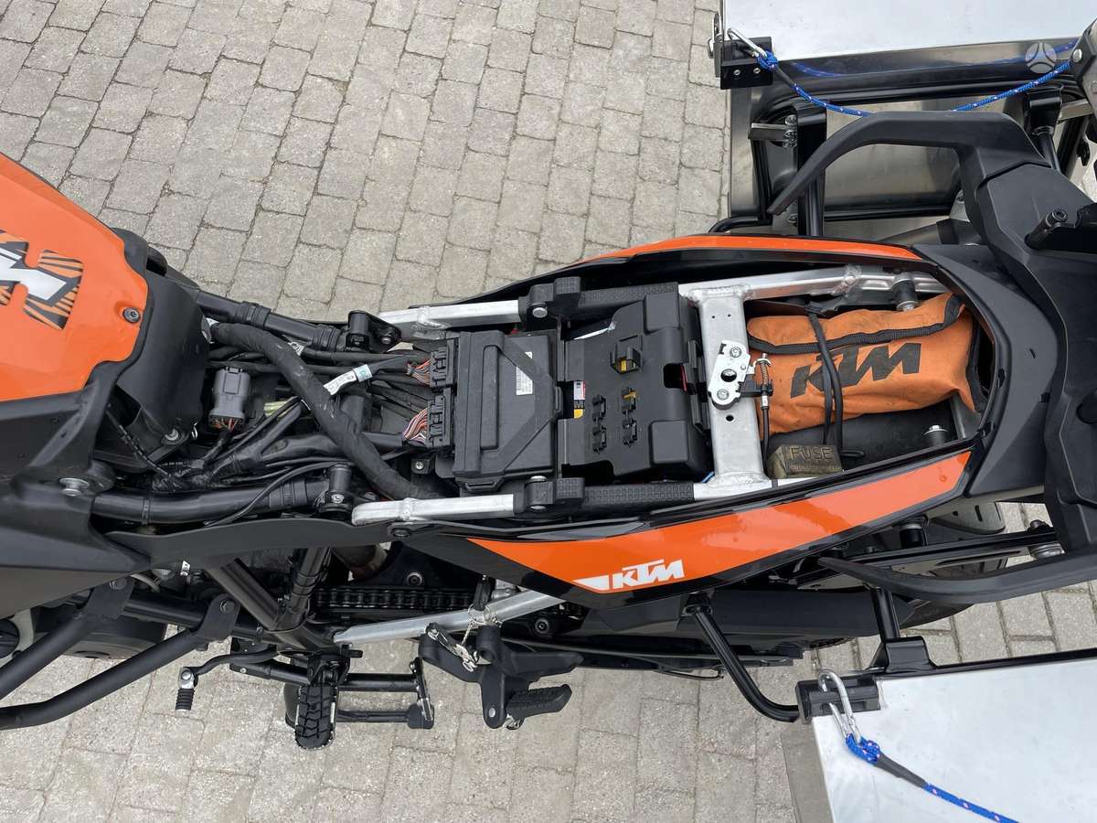 KTM Adventure 1050cc, enduro / adventure