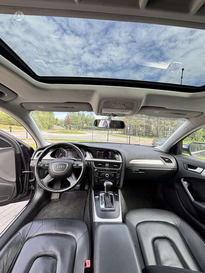 Audi A4, 2.0 l., Седан