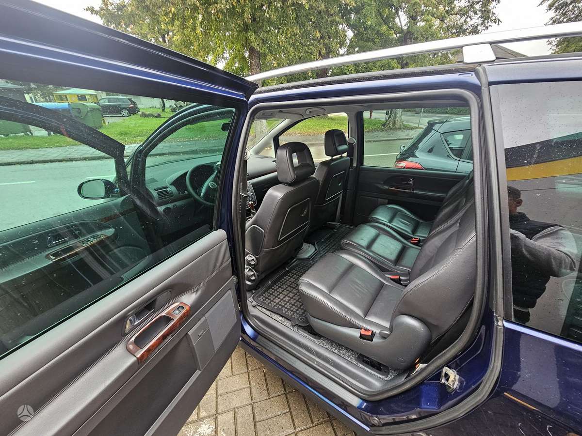 Volkswagen Sharan - 4